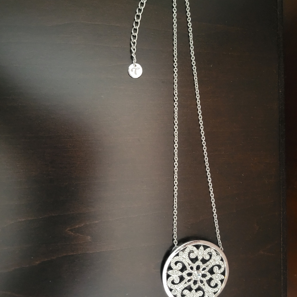 Swarovski Necklace - Picture 5 of 8